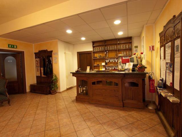 גבי Residence Hotel Moderno מראה חיצוני תמונה